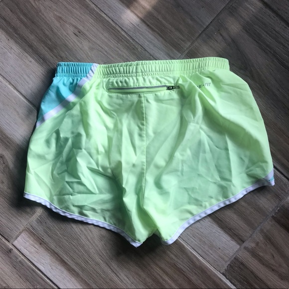 Nike Running Shorts - Picture 2 of 3